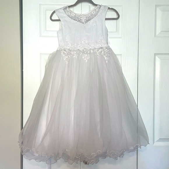 TIP TOP GIRLS WHITE in great condition. Can be used for wedding/first communion - Picture 1 of 6